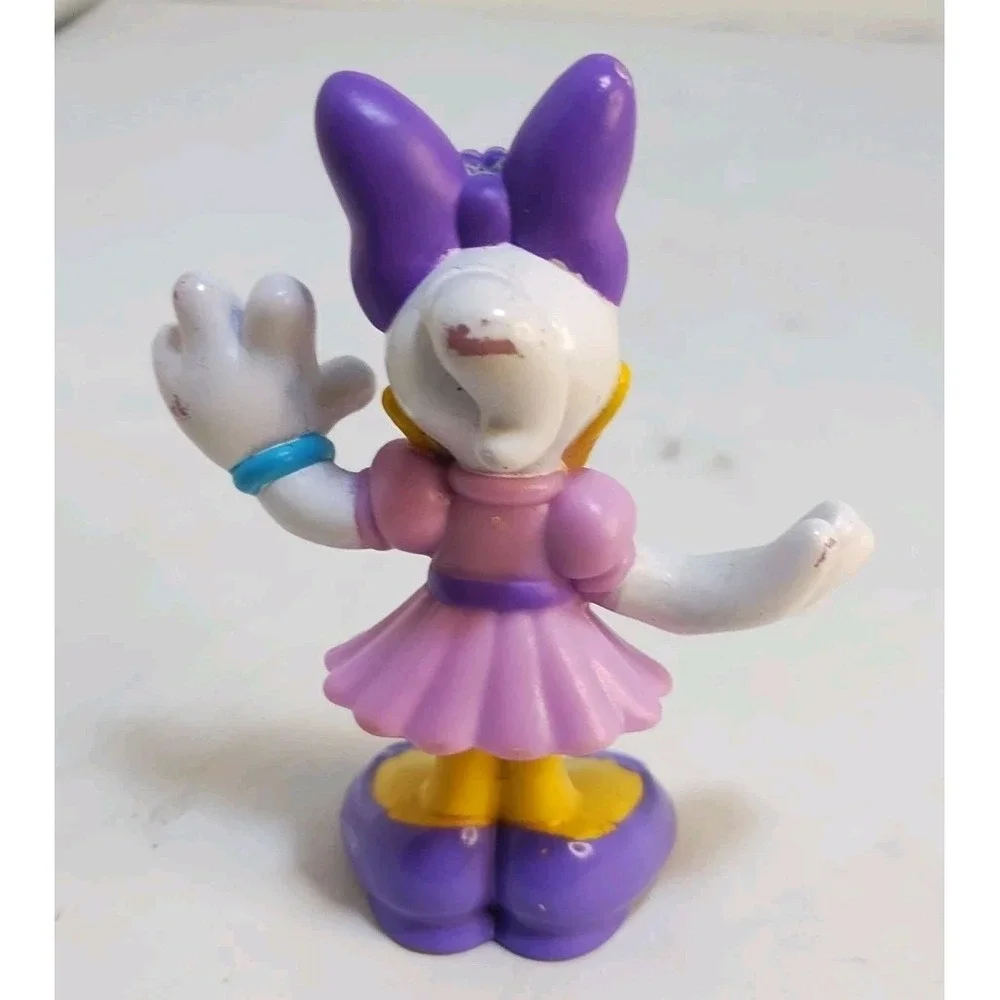 Disney‎ Daisy Duck 3